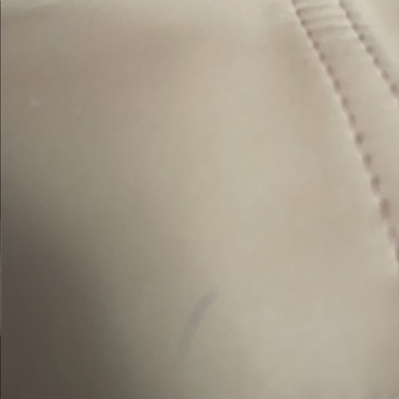 Mondani New York Faux Leather Camel Colored Shoulder Purse - Picture 6 of 11